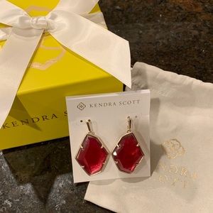 Kendra Scott Dax Drop Gold Berry Illusion Earring